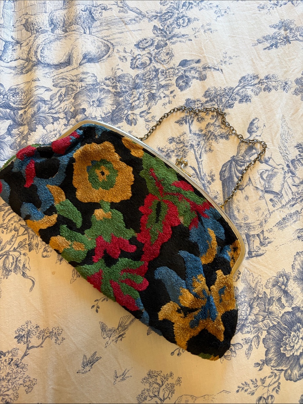 Vintage carpet bag clutch
